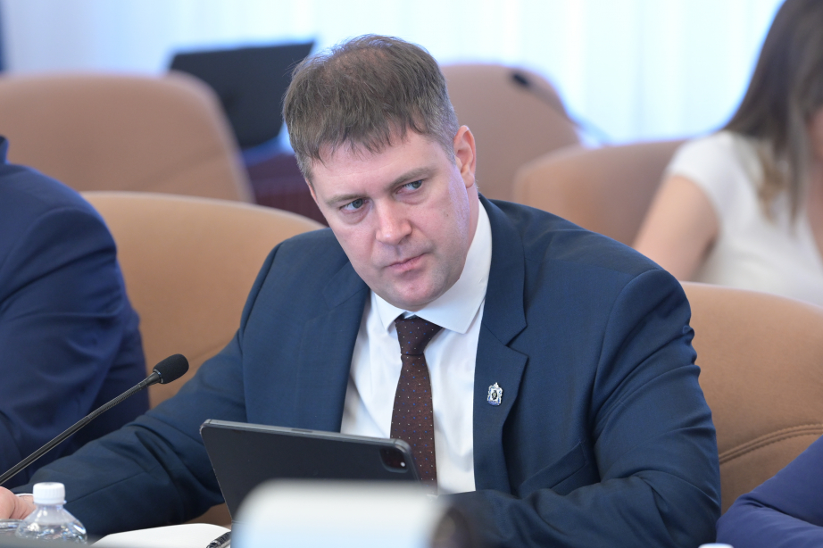 Заместитель председателя правительства Хабаровского края по вопросам строительства Алексей Колеватых