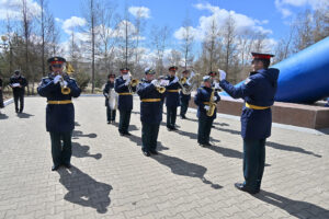 Памятный знак погибшим летчикам