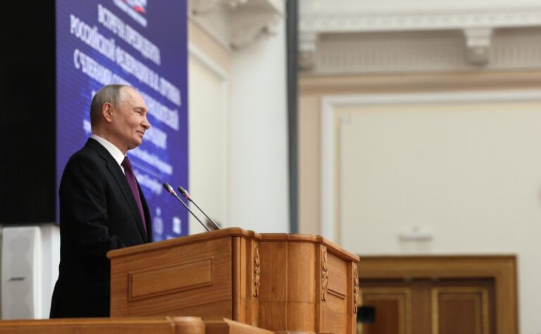 Путин поддержал идею отсрочки по бюджетным кредитам для регионов