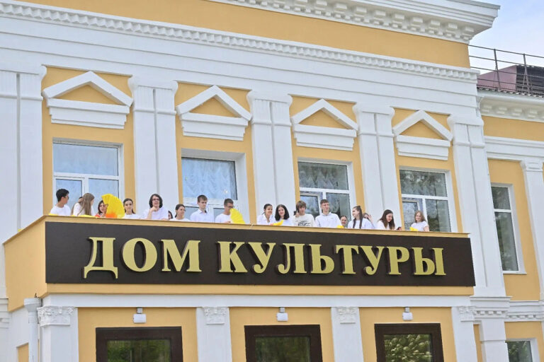 Дом культуры 1940 года постройки обновили в Хабаровске