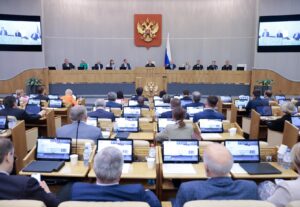 В Госдуму от Хабаровского края баллотируются политолог и экс-сенатор
