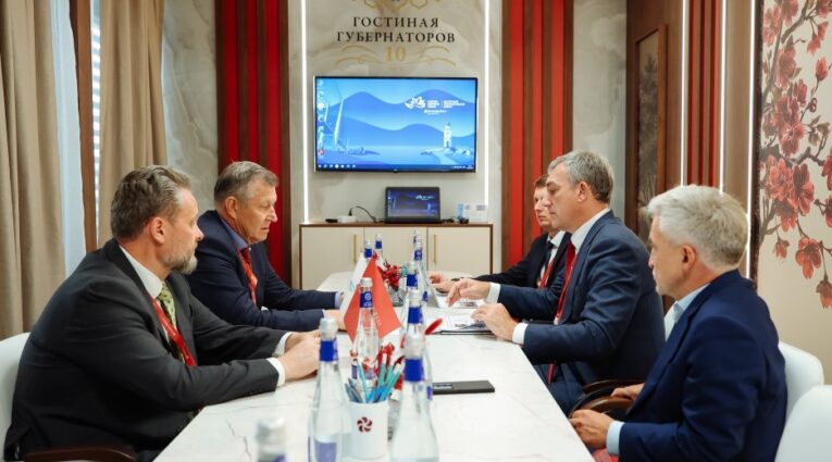 На ВЭФ 2026 обсудили перевод спецтехники на газ в Приамурье