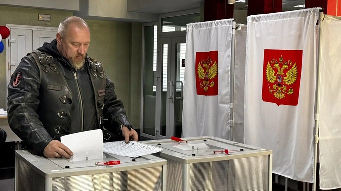 В столице Приамурья проголосовали «Ночные волки»