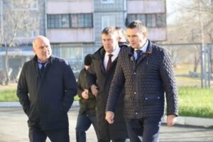 Демешин проверил готовность детского сада «Парус» в Комсомольске-на-Амуре (фото)