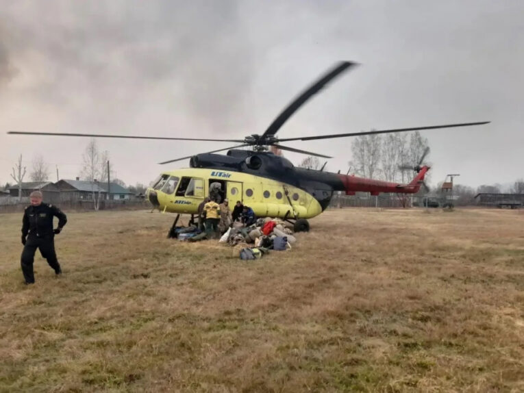 В Хабаровском районе потушили лесной пожар вблизи поселка Победа