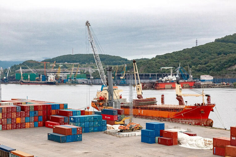 Приморская компания «усилила» Находкинский морской порт